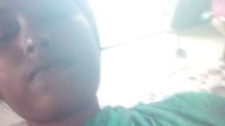 Bengali sexy boudi saree fingering chut selfie